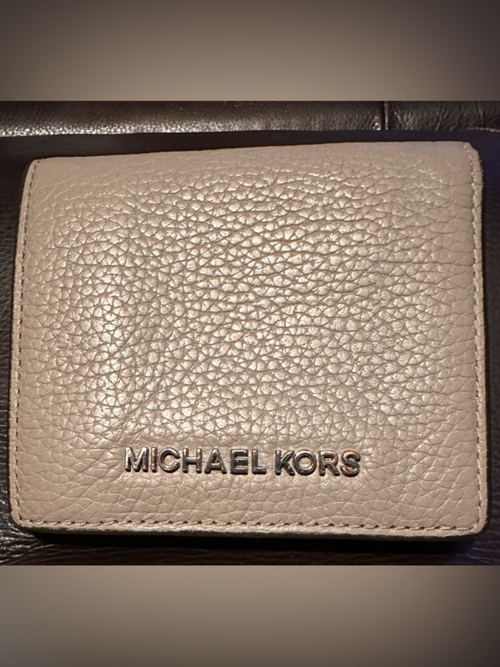 NWOT Michael Kors Gray  like Pebbled Leather Wallet